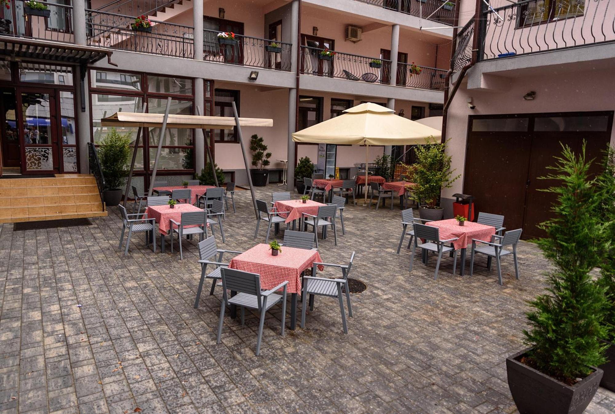 Hotel Stefani Hermannstadt Exterior foto
